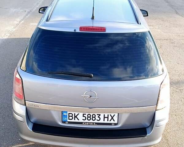 Серый Опель Астра, объемом двигателя 1.6 л и пробегом 200 тыс. км за 6150 $, фото 15 на Automoto.ua