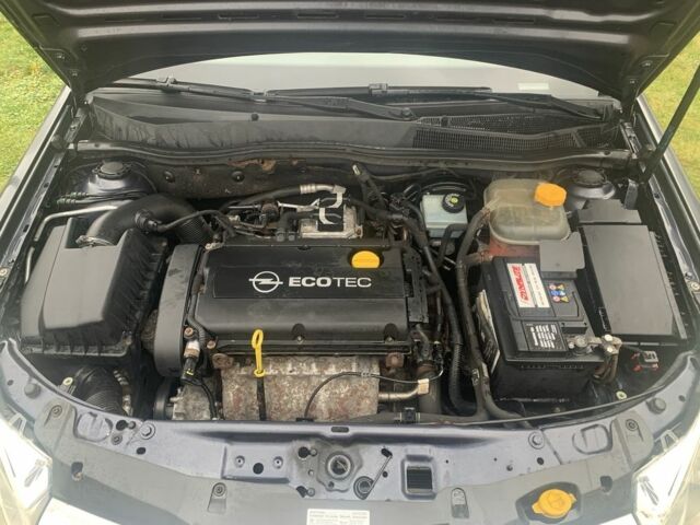 Серый Опель Астра, объемом двигателя 1.6 л и пробегом 188 тыс. км за 4900 $, фото 18 на Automoto.ua