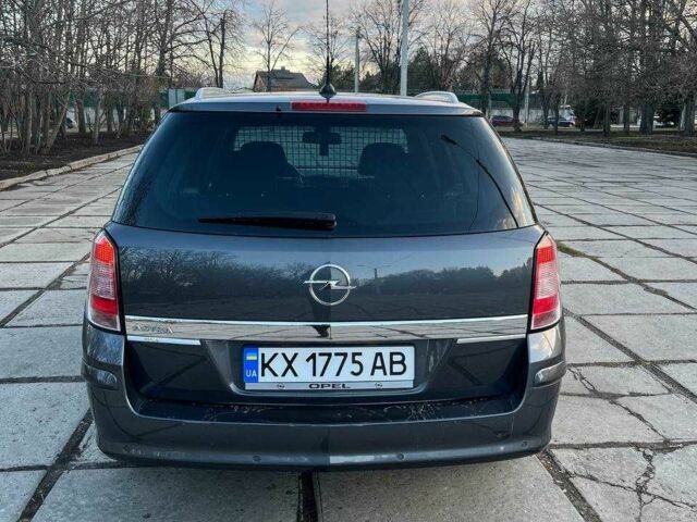 Серый Опель Астра, объемом двигателя 1.6 л и пробегом 213 тыс. км за 7500 $, фото 3 на Automoto.ua