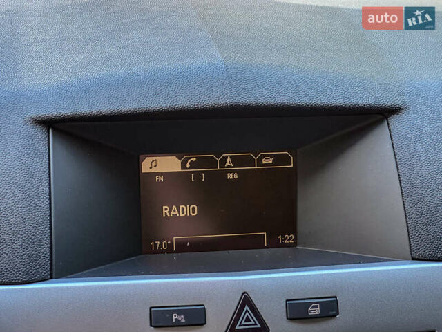 Серый Опель Астра, объемом двигателя 1.6 л и пробегом 210 тыс. км за 5500 $, фото 69 на Automoto.ua