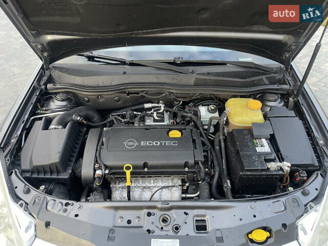 Серый Опель Астра, объемом двигателя 1.6 л и пробегом 198 тыс. км за 6299 $, фото 37 на Automoto.ua