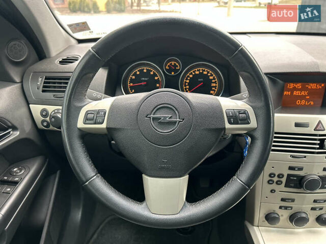 Сірий Опель Астра, об'ємом двигуна 1.6 л та пробігом 152 тис. км за 5999 $, фото 109 на Automoto.ua