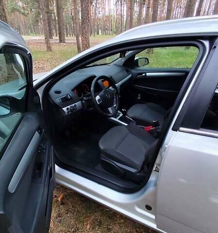 Сірий Опель Астра, об'ємом двигуна 1.6 л та пробігом 255 тис. км за 5700 $, фото 9 на Automoto.ua