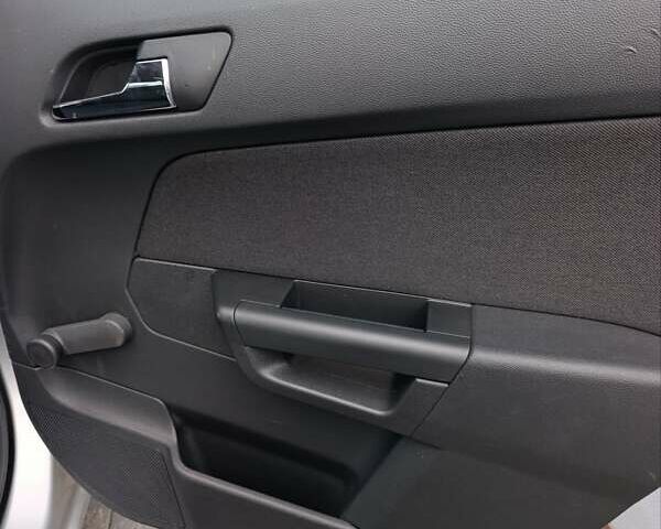 Серый Опель Астра, объемом двигателя 1.6 л и пробегом 207 тыс. км за 5800 $, фото 46 на Automoto.ua