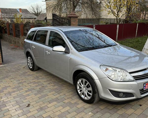 Сірий Опель Астра, об'ємом двигуна 1.7 л та пробігом 254 тис. км за 6800 $, фото 2 на Automoto.ua