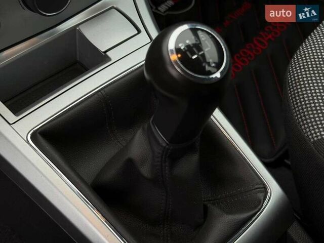 Серый Опель Астра, объемом двигателя 1.6 л и пробегом 218 тыс. км за 5900 $, фото 31 на Automoto.ua