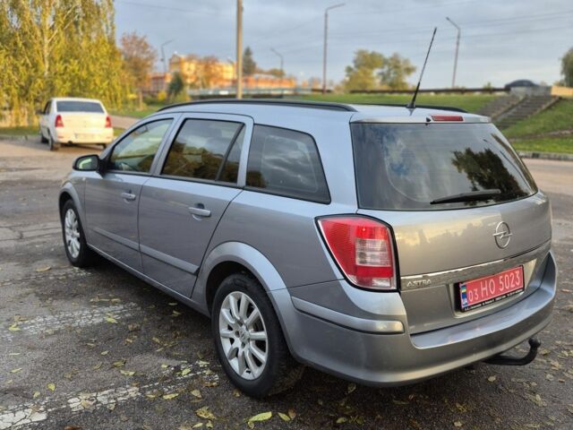 Серый Опель Астра, объемом двигателя 0 л и пробегом 185 тыс. км за 6100 $, фото 2 на Automoto.ua