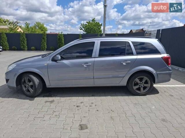 Серый Опель Астра, объемом двигателя 1.6 л и пробегом 189 тыс. км за 5900 $, фото 13 на Automoto.ua