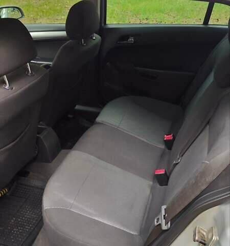 Сірий Опель Астра, об'ємом двигуна 1.6 л та пробігом 255 тис. км за 5700 $, фото 10 на Automoto.ua