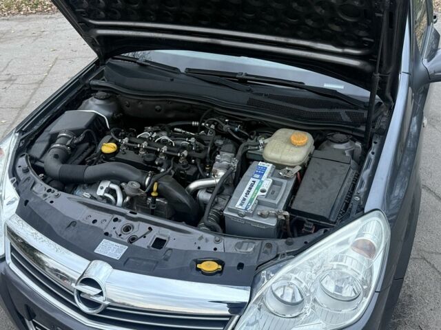 Сірий Опель Астра, об'ємом двигуна 1.7 л та пробігом 271 тис. км за 3300 $, фото 16 на Automoto.ua