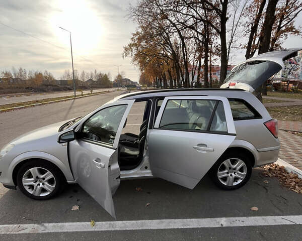 Сірий Опель Астра, об'ємом двигуна 1.6 л та пробігом 243 тис. км за 5500 $, фото 5 на Automoto.ua