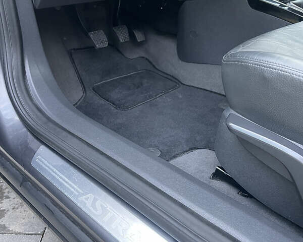 Опель Астра 2009 в Луцке на Automoto.ua Серый Опель Астра, объемом двигателя 1.6 л и пробегом 198 тыс. км за 6500 $, фото 20 на Automoto.ua