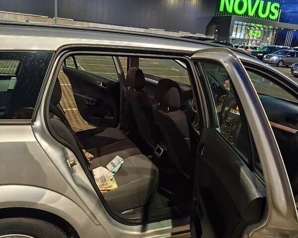 Серый Опель Астра, объемом двигателя 1.7 л и пробегом 200 тыс. км за 5750 $, фото 1 на Automoto.ua