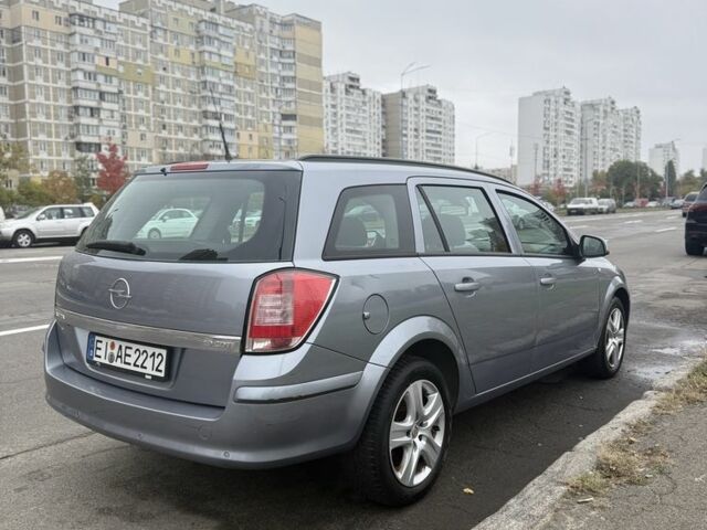 Опель Астра 2009 в Киеве на Automoto.ua Серый Опель Астра, объемом двигателя 1.9 л и пробегом 269 тыс. км за 2900 $, фото 4 на Automoto.ua
