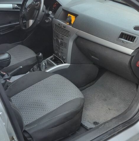 Серый Опель Астра, объемом двигателя 1 л и пробегом 303 тыс. км за 5500 $, фото 11 на Automoto.ua