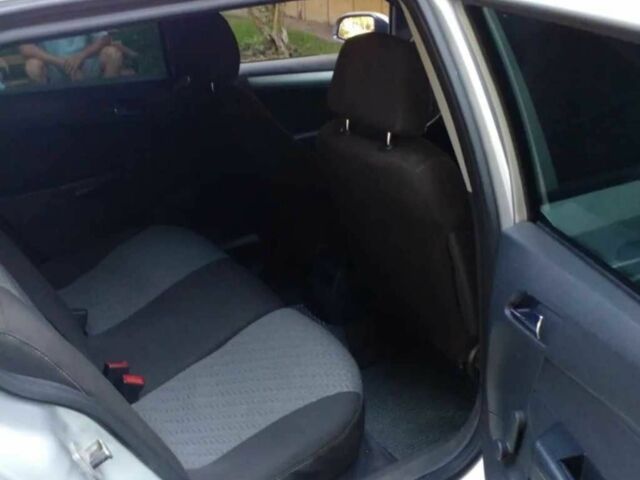 Серый Опель Астра, объемом двигателя 1.7 л и пробегом 267 тыс. км за 5000 $, фото 8 на Automoto.ua