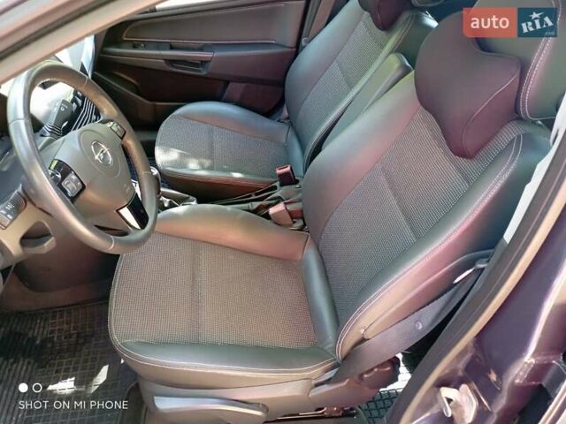 Серый Опель Астра, объемом двигателя 1.6 л и пробегом 221 тыс. км за 5300 $, фото 11 на Automoto.ua