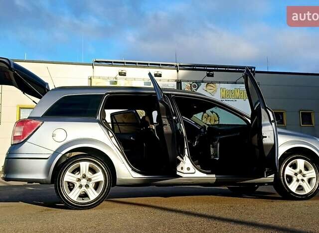 Серый Опель Астра, объемом двигателя 1.6 л и пробегом 200 тыс. км за 6150 $, фото 6 на Automoto.ua