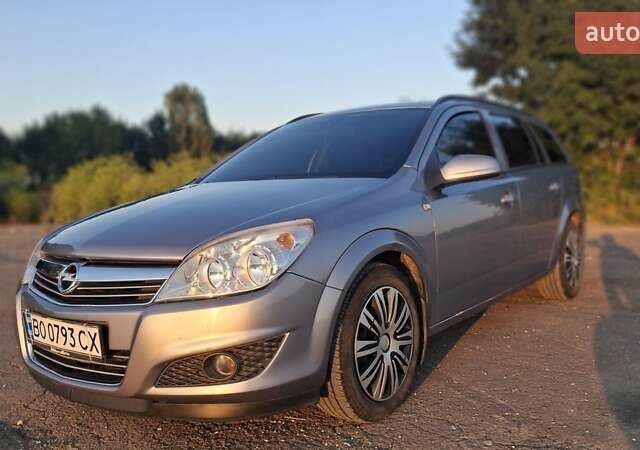 Серый Опель Астра, объемом двигателя 1.6 л и пробегом 208 тыс. км за 5900 $, фото 7 на Automoto.ua