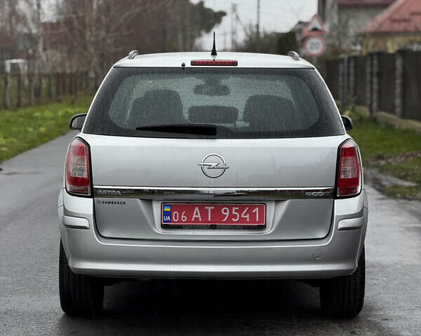 Серый Опель Астра, объемом двигателя 1.4 л и пробегом 199 тыс. км за 5350 $, фото 10 на Automoto.ua