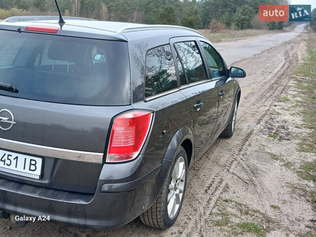 Серый Опель Астра, объемом двигателя 1.6 л и пробегом 250 тыс. км за 6100 $, фото 12 на Automoto.ua