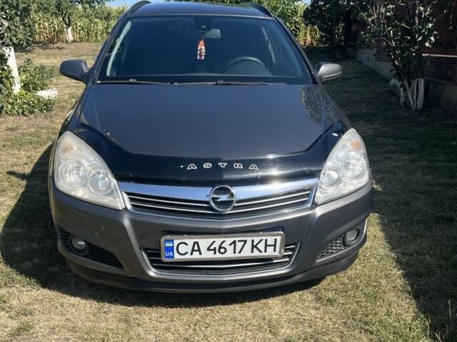 Сірий Опель Астра, об'ємом двигуна 1.7 л та пробігом 263 тис. км за 5800 $, фото 6 на Automoto.ua