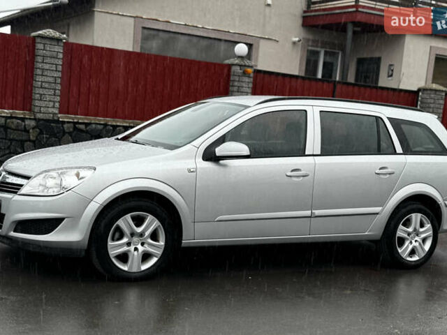 Серый Опель Астра, объемом двигателя 1.4 л и пробегом 199 тыс. км за 5350 $, фото 13 на Automoto.ua