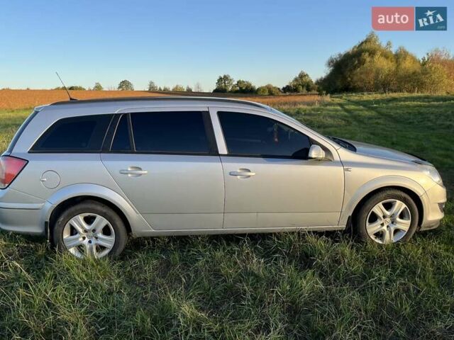 Серый Опель Астра, объемом двигателя 1.6 л и пробегом 243 тыс. км за 4800 $, фото 7 на Automoto.ua