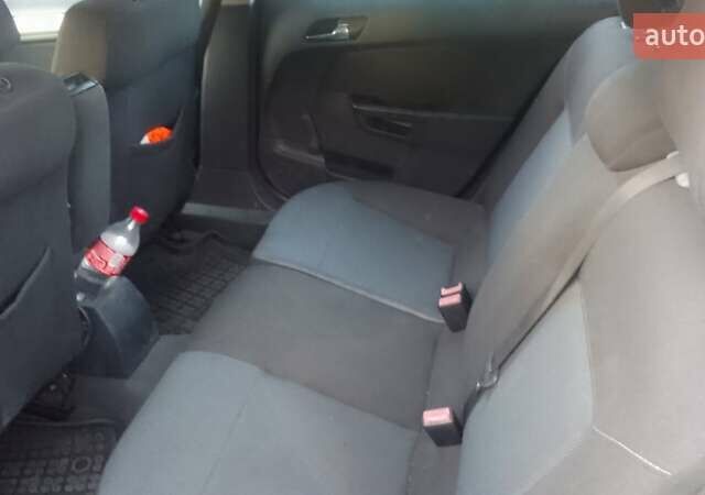 Опель Астра 2009 в Тернополе на Automoto.ua Серый Опель Астра, объемом двигателя 1.8 л и пробегом 208 тыс. км за 5500 $, фото 9 на Automoto.ua