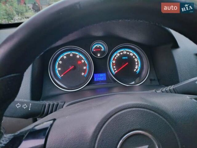 Сірий Опель Астра, об'ємом двигуна 1.6 л та пробігом 215 тис. км за 7500 $, фото 10 на Automoto.ua