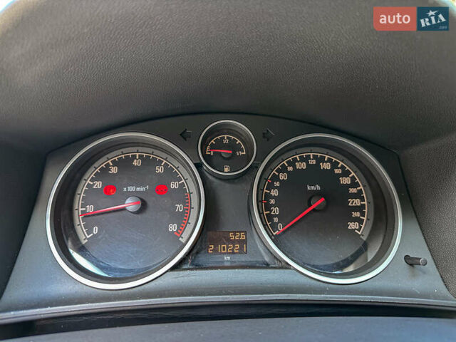 Серый Опель Астра, объемом двигателя 1.6 л и пробегом 210 тыс. км за 5500 $, фото 75 на Automoto.ua