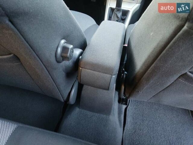 Серый Опель Астра, объемом двигателя 1.6 л и пробегом 240 тыс. км за 5550 $, фото 47 на Automoto.ua