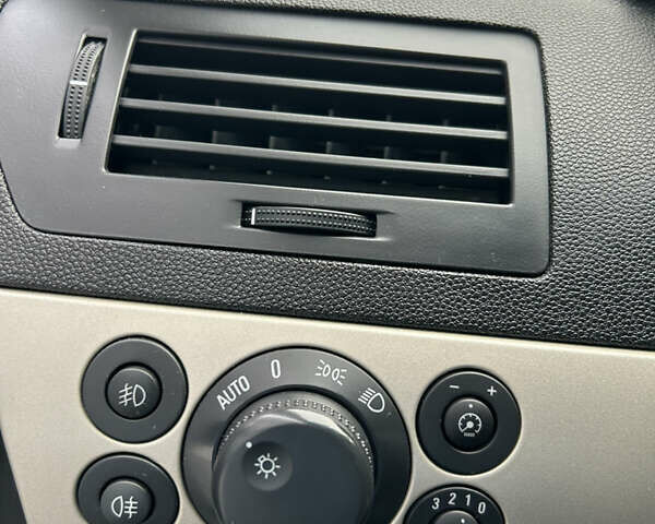 Сірий Опель Астра, об'ємом двигуна 1.6 л та пробігом 152 тис. км за 5999 $, фото 28 на Automoto.ua