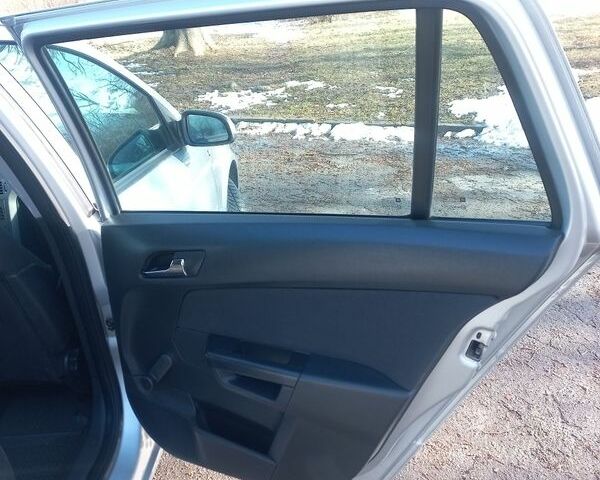 Сірий Опель Астра, об'ємом двигуна 1.9 л та пробігом 330 тис. км за 4999 $, фото 19 на Automoto.ua