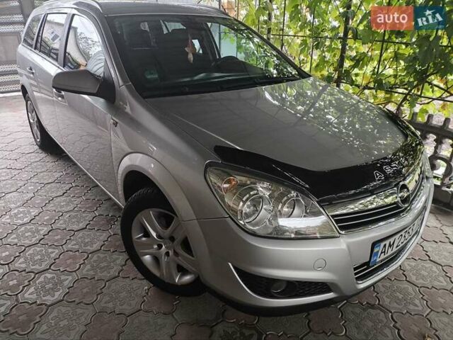 Сірий Опель Астра, об'ємом двигуна 1.6 л та пробігом 215 тис. км за 5600 $, фото 2 на Automoto.ua
