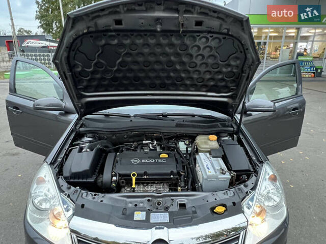 Серый Опель Астра, объемом двигателя 0 л и пробегом 230 тыс. км за 5700 $, фото 48 на Automoto.ua