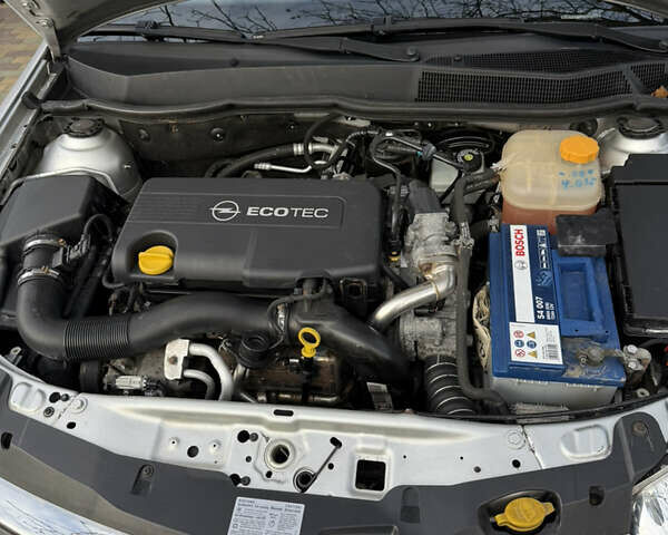 Сірий Опель Астра, об'ємом двигуна 1.7 л та пробігом 254 тис. км за 6800 $, фото 30 на Automoto.ua