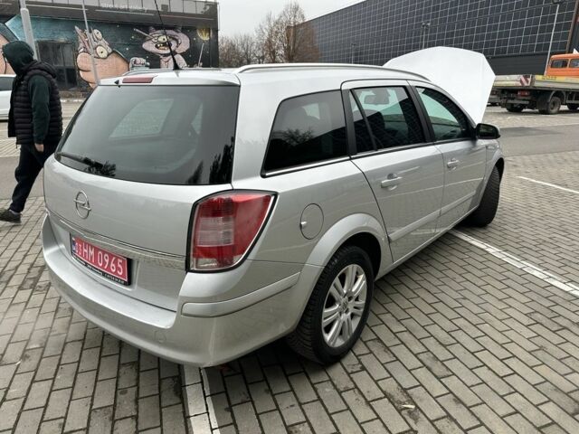 Серый Опель Астра, объемом двигателя 1.6 л и пробегом 250 тыс. км за 5500 $, фото 7 на Automoto.ua