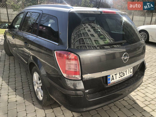 Серый Опель Астра, объемом двигателя 1.7 л и пробегом 250 тыс. км за 6000 $, фото 2 на Automoto.ua
