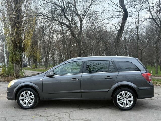 Сірий Опель Астра, об'ємом двигуна 1.7 л та пробігом 271 тис. км за 3300 $, фото 7 на Automoto.ua