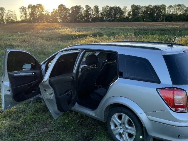 Серый Опель Астра, объемом двигателя 1.6 л и пробегом 243 тыс. км за 4700 $, фото 16 на Automoto.ua