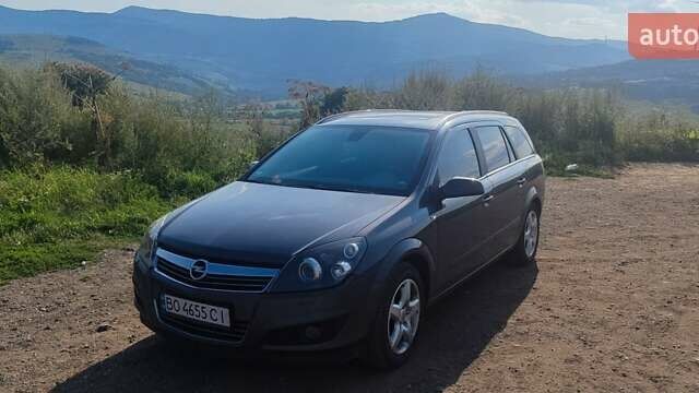 Серый Опель Астра, объемом двигателя 1.9 л и пробегом 240 тыс. км за 5500 $, фото 2 на Automoto.ua