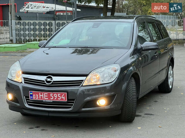 Серый Опель Астра, объемом двигателя 0 л и пробегом 230 тыс. км за 5700 $, фото 60 на Automoto.ua