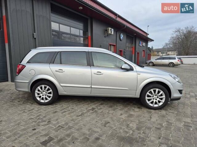 Серый Опель Астра, объемом двигателя 1.6 л и пробегом 253 тыс. км за 5650 $, фото 4 на Automoto.ua