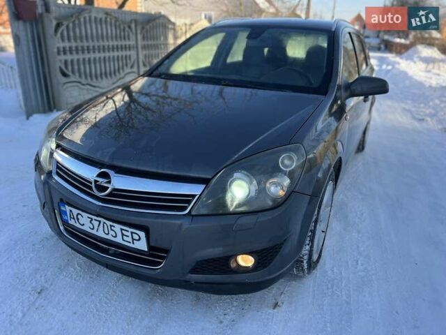 Серый Опель Астра, объемом двигателя 1.7 л и пробегом 348 тыс. км за 4700 $, фото 20 на Automoto.ua