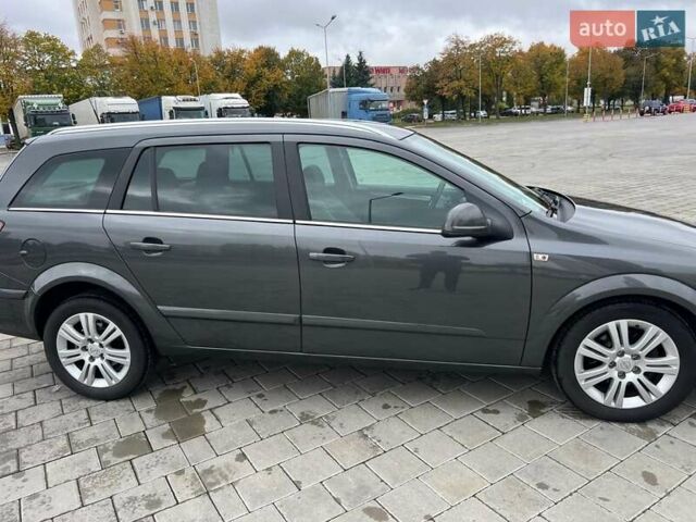 Опель Астра 2009 в Черкассах на Automoto.ua Серый Опель Астра, объемом двигателя 1.6 л и пробегом 259 тыс. км за 6600 $, фото 6 на Automoto.ua