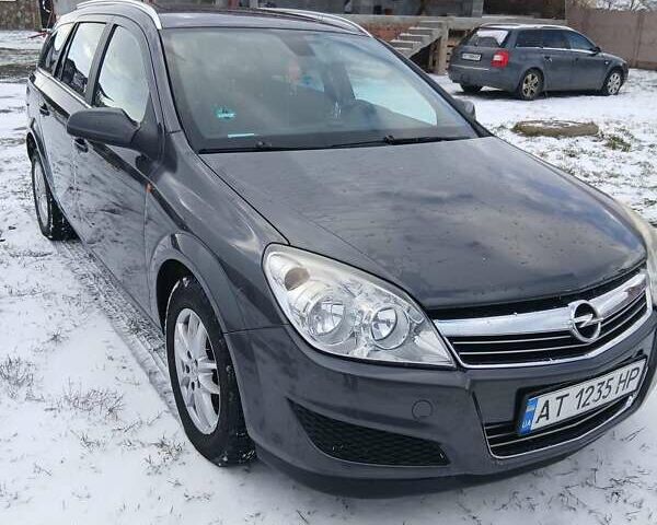 Серый Опель Астра, объемом двигателя 1.7 л и пробегом 279 тыс. км за 5250 $, фото 6 на Automoto.ua
