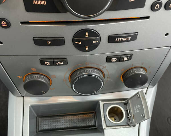 Сірий Опель Астра, об'ємом двигуна 1.6 л та пробігом 206 тис. км за 5600 $, фото 30 на Automoto.ua