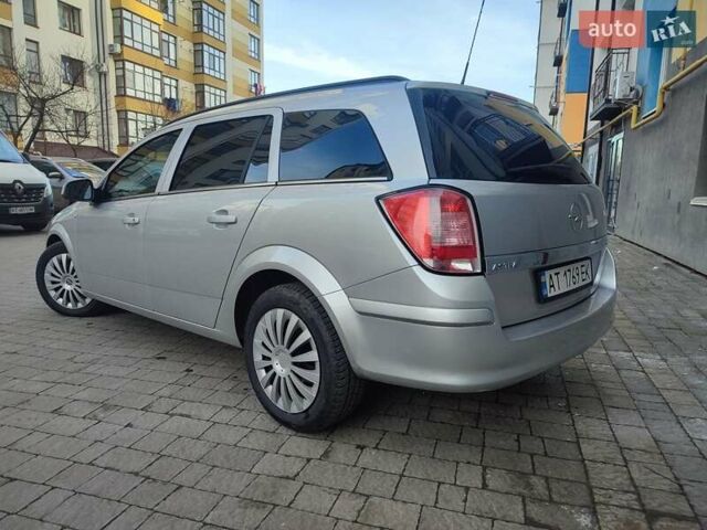 Серый Опель Астра, объемом двигателя 1.7 л и пробегом 279 тыс. км за 5200 $, фото 13 на Automoto.ua