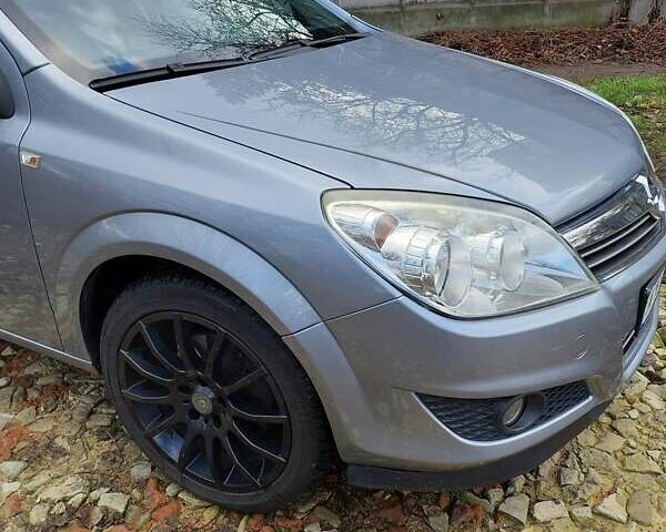 Сірий Опель Астра, об'ємом двигуна 1.6 л та пробігом 240 тис. км за 5500 $, фото 4 на Automoto.ua